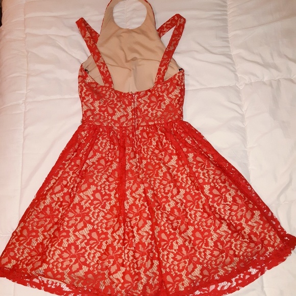 Homecoming dress - Picture 2 of 4